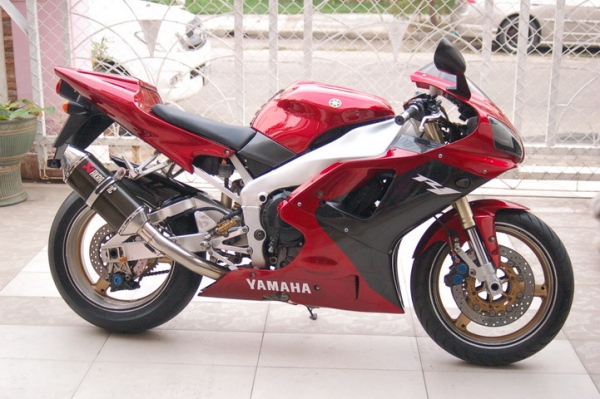 YAMAHA R1 THAILAND 1000cc พร้อมสรรพสามิตและของแต่ง สวยๆๆ