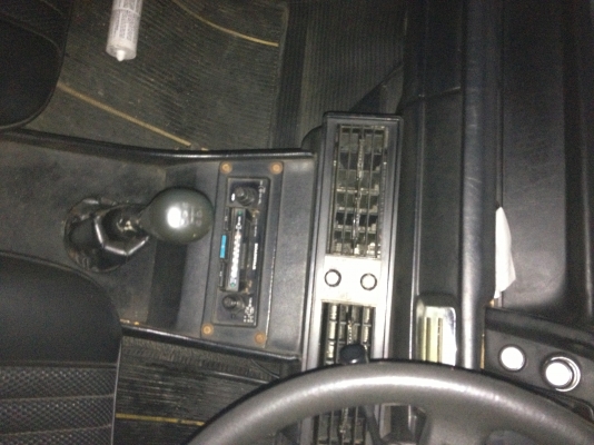 ขาย bmw 1602 ไฟท้ายกลมครับ