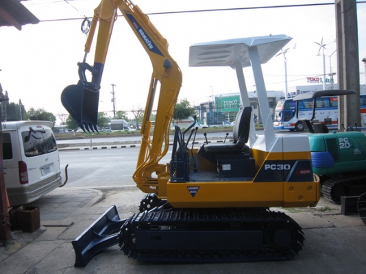 ขาย รถขุดเล็ก KOMATSU รุ่น PC30-6- แทร็กเหล็ก มือสองญี่ปุ่น ขาย รถขุดเล็ก KOMATSU รุ่น PC30-6- แทร็กเหล็ก มือสองญี่ปุ่น