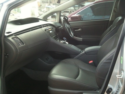 PRIUS 2011 รถมี การันตี ศูนย์อยู่ รถสวยจัด