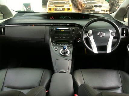 PRIUS 2011 รถมี การันตี ศูนย์อยู่ รถสวยจัด