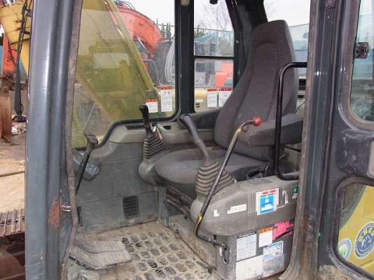 รถเก่านอก pc 120-6 สนใจโทร 082-7211671 อี๊ด สองห้อง