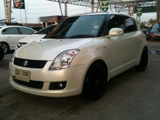 ขายด่วน SUZUKI SWIFT 2010 1.5 รถวิ่งหลักหมื่น