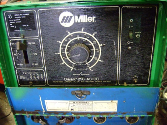 ตู้เชื่อม Miller เชื่อมไฟ AC/DC สภาพพร้อมใช้