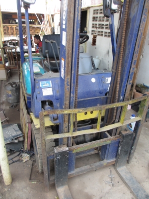 ขาย ฟอร์คลิฟต์ Komatsu รุ่น15 เครื่องดีเซล 1.5 ตัน ขาย ฟอร์คลิฟต์ Komatsu รุ่น15 เครื่องดีเซล 1.5 ตัน