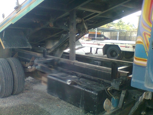 ขายรถบรรทุกหกล้อดั้มอีซูซู NPR 115 แรงม้า รถประกอบดั้มเกษตร