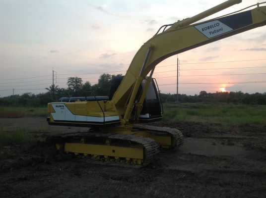 ขาย KOBELCO SK 200-3 สภาพสวย พร้อมใช้งานสนใจติดต่อเจ้าของโดยตรง 081-4283210 ขาย KOBELCO SK 200-3 สภาพสวย พร้อมใช้งานสนใจติดต่อเจ้าของโดยตรง 081-4283210