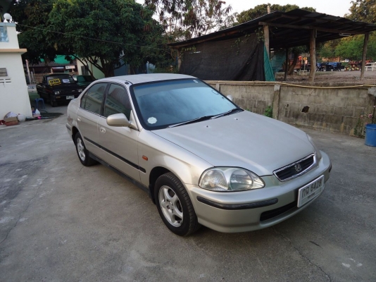 ขาย Honda civic ตาโต เครื่องV-tec สภาพนางฟ้า ราคา 195,000 บาท พร้อมโอนครับ ++++++++