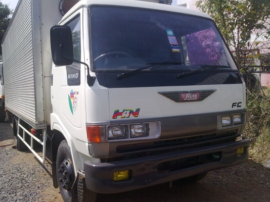 ขายหกล้อ HINO FC120 ตู้แห้ง ประตู 3 บาน
