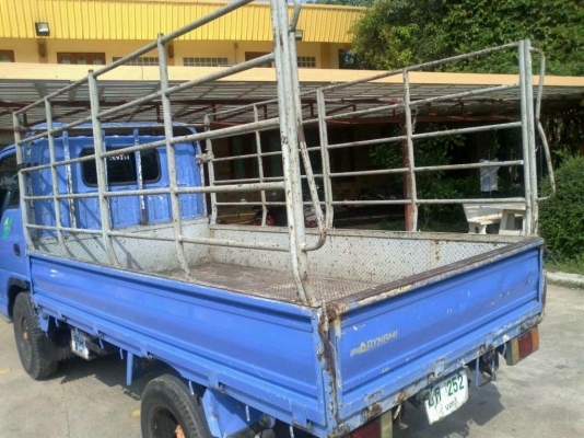 ขายหกล้อ ISUZU ELF ปี 44 เครื่อง 3100 cc เพาเวอร์ กระจกไฟฟ้า ป้ายไม่ติดเวลา คลัซซี่สวย ขายตามสภาพ 370,000