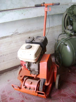 เครื่องตบดินขนาด 10 ตัน