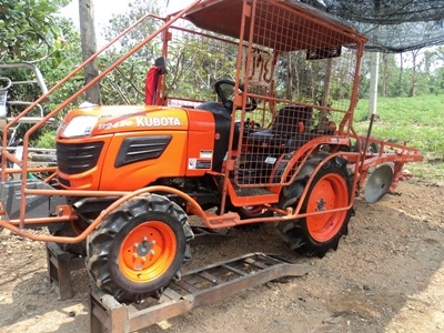 ขายB2420รถสภาพใหม่มาก440ช.ม อุปกรณ์พานสาม รถผมเองซื้อมาราคาคุยกันได้ครับ