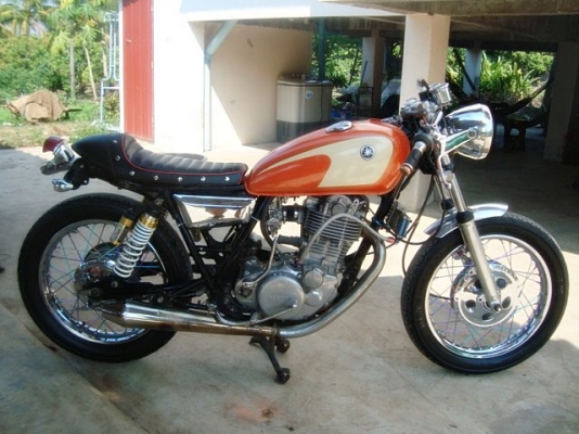ขายSR400มี2คัน//เดิมๆปี2002อินวอยสพม.//คาเฟ่ปี95อินวอยแต่งทั้งคันราคาเบาๆครับผม