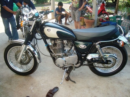 ขายSR400มี2คัน//เดิมๆปี2002อินวอยสพม.//คาเฟ่ปี95อินวอยแต่งทั้งคันราคาเบาๆครับผม