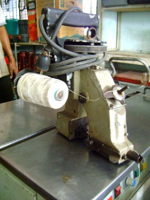 เครื่องเย็บกระสอบมือสอง พร้อมใช้