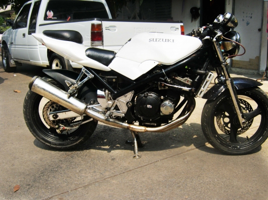 Suzuki Bandit 250 cc. ทะเบียน (ต่อรองกันได้ครับ) ปรับราคาใหม่ถูกกว่าเดิมครับ Suzuki Bandit 250 cc. ทะเบียน (ต่อรองกันได้ครับ) ปรับราคาใหม่ถูกกว่าเดิมครับ