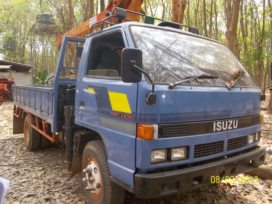 ขาย6ล้อ npr   เครื่อง   4be1  พวงมาลัยเพาเวอร์