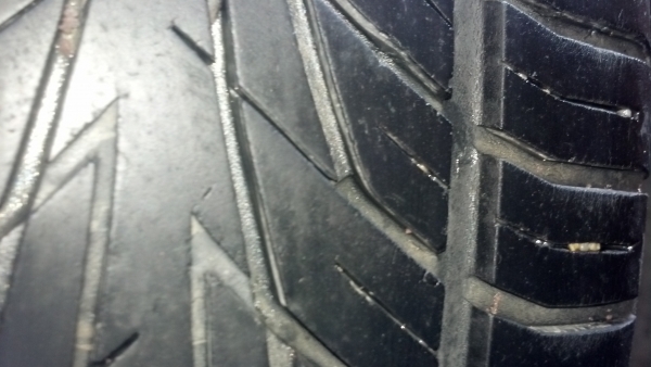 แม็กวีไอพี 4 รู 100 ขอบ17 พร้อมยาง 205 45 17 ปี 10 แม็กวีไอพี 4 รู 100 ขอบ17 พร้อมยาง 205 45 17 ปี 10