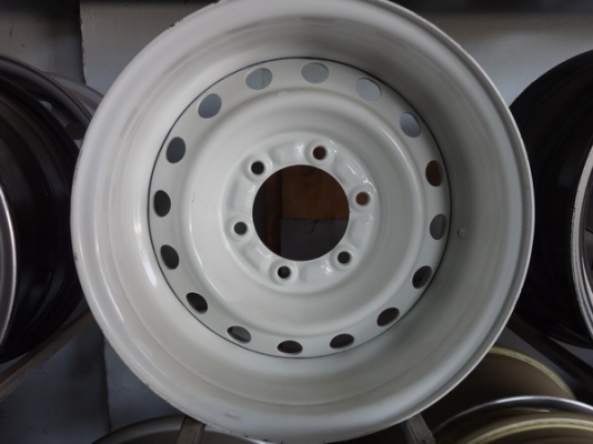 ขายล้อโฟร์พร้อมยาง 265-75-16 ลายนี้หายาก  แข็งแรงแน่ๆ