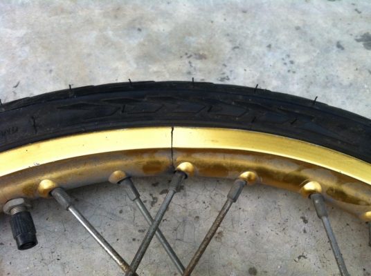 (ขายไปแล้วครับ รายละเอียดด้านในครับ)ขายล้อใส่ มีโอ นูโว ฟีโน่ 115 สภาพตามรูปเลยครับ 200 บาท ต่อรองได้ สามพราน นครปฐม