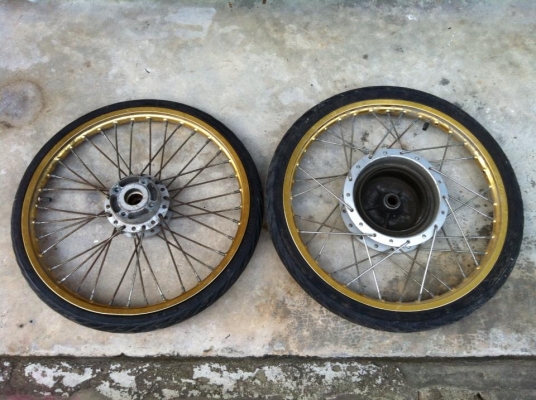 (ขายไปแล้วครับ รายละเอียดด้านในครับ)ขายล้อใส่ มีโอ นูโว ฟีโน่ 115 สภาพตามรูปเลยครับ 200 บาท ต่อรองได้ สามพราน นครปฐม