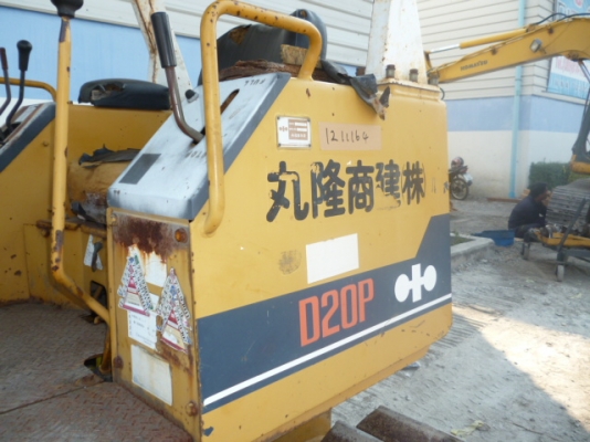 ขายรถดันดินนำเข้า D20P-6 สภาพดีเยี่ยม  เครื่องพร้อมใช้งาน  สนใจติดต่อสอบถามราคาได้ที่ 082-3420501 เจี๊ยบค่ะ