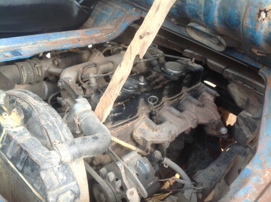 ขาย 6 ล้อ TOYOTA. ไดน่า รุ่น หนุ่มทางหลวง สภาพเดิมบาง คัชซีสวย เครื่อง อีซูซุ 100 แรง ฝาดำ วางใหม่ สภาพดี  พร้อมใช้งาน