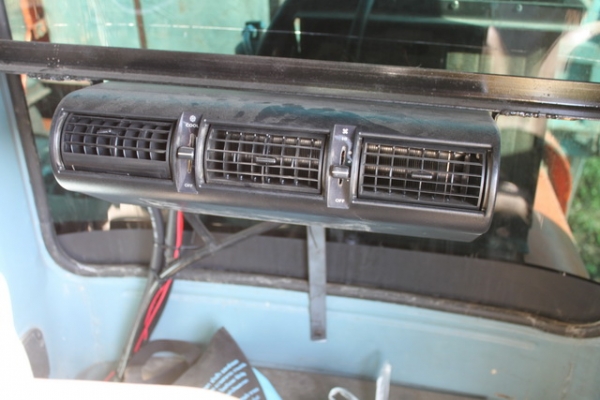 ขายแบคโฮ HITACHI EX60-3 เครื่อง NISSAN BD30 สภาพดีใช้งานอยู่ทุกวัน 086-1171671 (สุรศักดิ์)