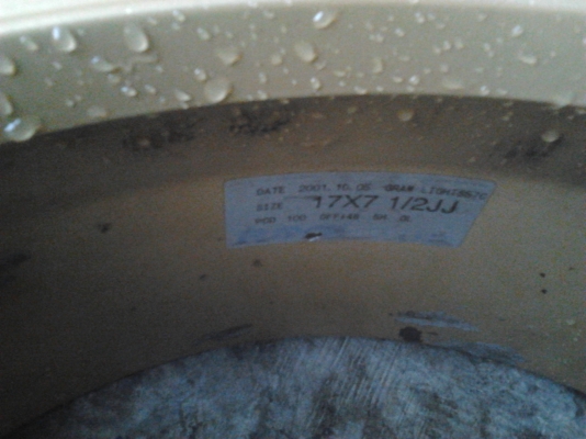 ล้อแท้ 5รู100    1คู่  มีซ่อม