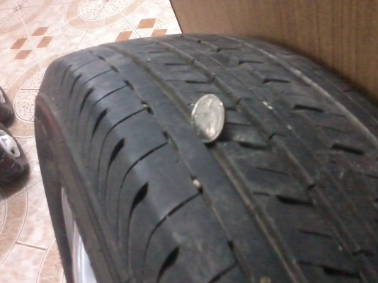 ขายแม็กอะไหล่ขอบ16พร้อมยาง215-65บิสโตนปี11