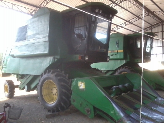 รถเกี่ยวข้าวโพด พร้อมหัวจอร์นเดียร์ รถเกี่ยวข้าวโพด พร้อมหัวจอร์นเดียร์