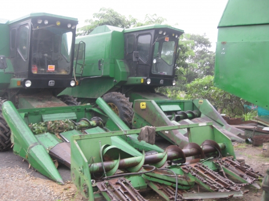 รถเกี่ยวข้าวโพด พร้อมหัวจอร์นเดียร์