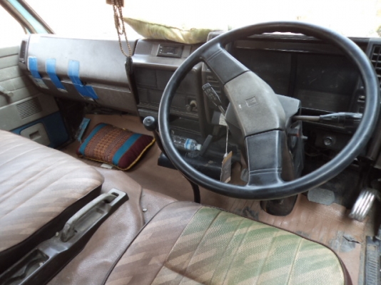 ขายรถอีซูซุ6ล้อ115แรง สภาพสวยๆพร้อมใช้งานคับ