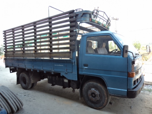 ขายรถอีซูซุ6ล้อ115แรง สภาพสวยๆพร้อมใช้งานคับ