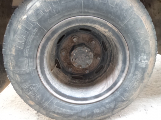 ขายรถอีซูซุ6ล้อ115แรง สภาพสวยๆพร้อมใช้งานคับ