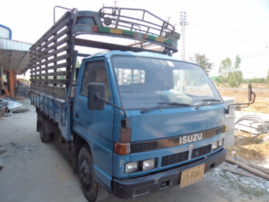 ขายรถอีซูซุ6ล้อ115แรง สภาพสวยๆพร้อมใช้งานคับ