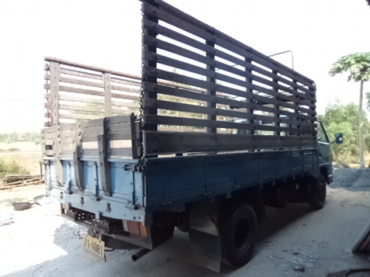 ขายรถอีซูซุ6ล้อ115แรง สภาพสวยๆพร้อมใช้งานคับ