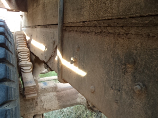 ขายรถ10ล้ออีซูซุหัวยาวเทลอร์เข็นแม็กโคพร้อมใช้งานคับ