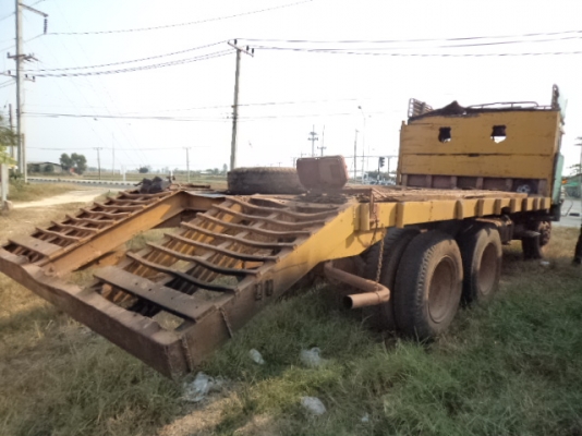 ขายรถ10ล้ออีซูซุหัวยาวเทลอร์เข็นแม็กโคพร้อมใช้งานคับ