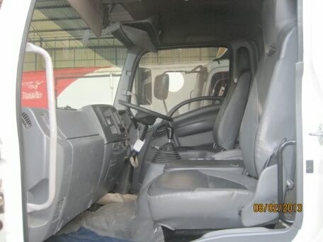 ขายรถบรรทุก6ล้อตู้3บาน ISUZU DECA  URO 3  FRR 210 รถสวยมากเลยครับ