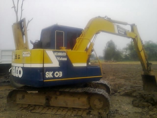 รถแบคโฮSK03