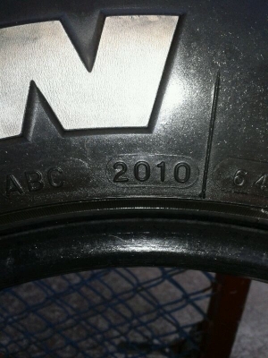 ขาย ยางMud MAXXIS BIGHORN 764ขนาด265/75R16ปี10สวยๆครับ(ชุดที่ 1) 2010 ขาย ยางMud MAXXIS BIGHORN 764ขนาด265/75R16ปี10สวยๆครับ(ชุดที่ 1) 2010