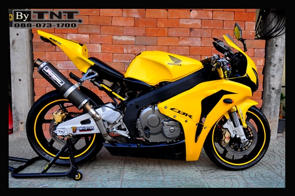 <TNT>ขาย Honda CBR(NC-23) 400 cc./ปี89/ทะเบียนแท้/แฟริ่งแต่งCBR ปี08..สวยๆเทพๆ>>>
