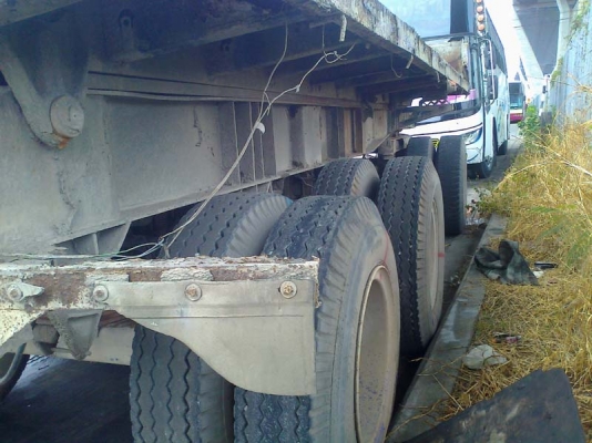 หางพ่วง 3 คาน เก็บหน่อยนะ