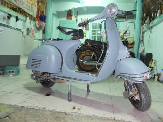 Vespa ซุปเปอร150 อิตาลีแท้ เครื่องเงียบ ศูนย์ ดี  ใหม่กริบกริบจ้า >>  ราคาเบา