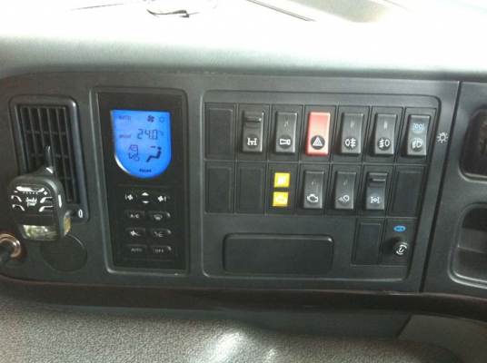 ขายดาวน์ รถหัวลาก SINOTRUK HOWO 6x4 (CNG) 345 แรงม้า