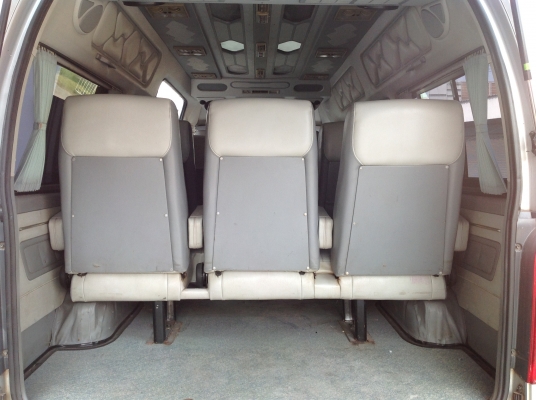ขายรถตู้V.I.P คอมมิวเตอร์ หลังคาสูง