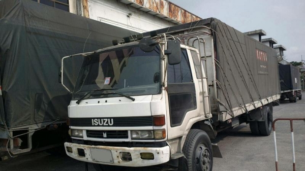 ขาย Rocky 165 Hp. รถห้าง 7.20 เมตรครับ