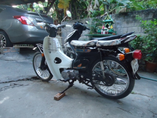 ขายรถ HONDA C70 พร้อมทะเบียนแท้ สภาพดี เครื่องคัสตอม สวยๆ ,มีระบบสตาร์ทมือด้วยนะครับราคา 20,000.- เชียงใหม่