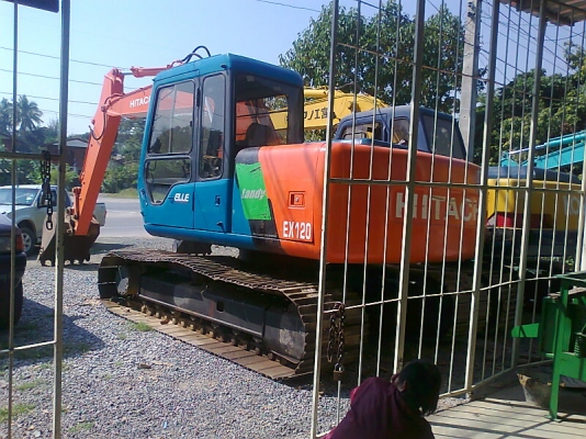 ขายด่วน!..รถแบคโฮ HITACHI EX120-2 รถสวย ทรงดี เก่าญี่ปุ่น สายพันธ์ุแท้ ปรับสภาพ พร้อมใช้ สุดขีด จัดไฟแน๊นซ์ได้กว่า 7 แสนบาท.